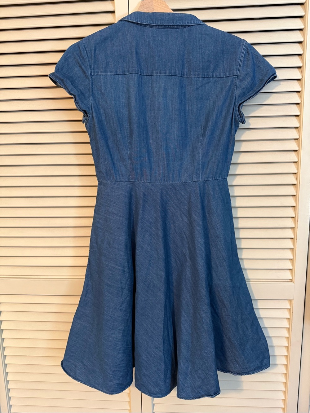 Boden 100% Cotton chambray fit and flare dress with removable ribbon belt - Picture 4 of 6
